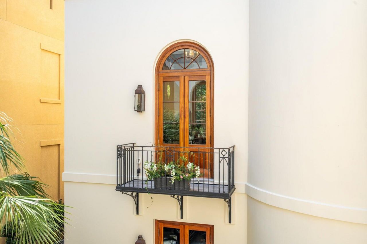 174 N Shelmore Boulevard Photo 36