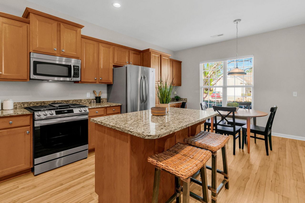 406 Waterlily Way Photo 12