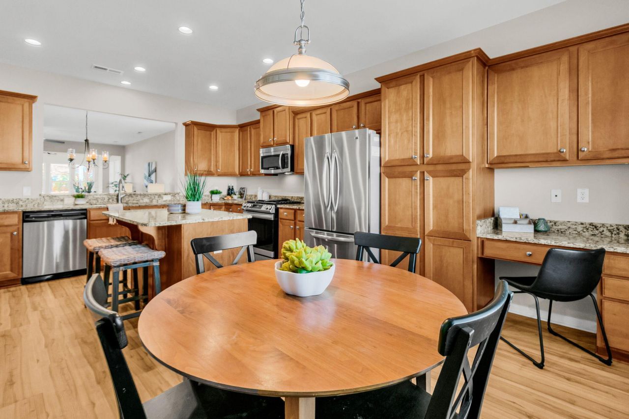 406 Waterlily Way Photo 13