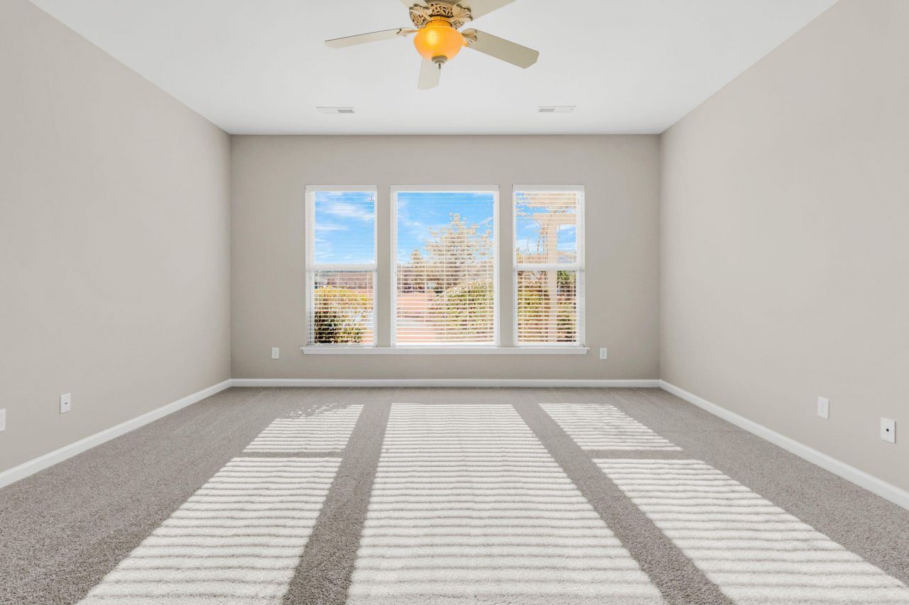 406 Waterlily Way Photo 31