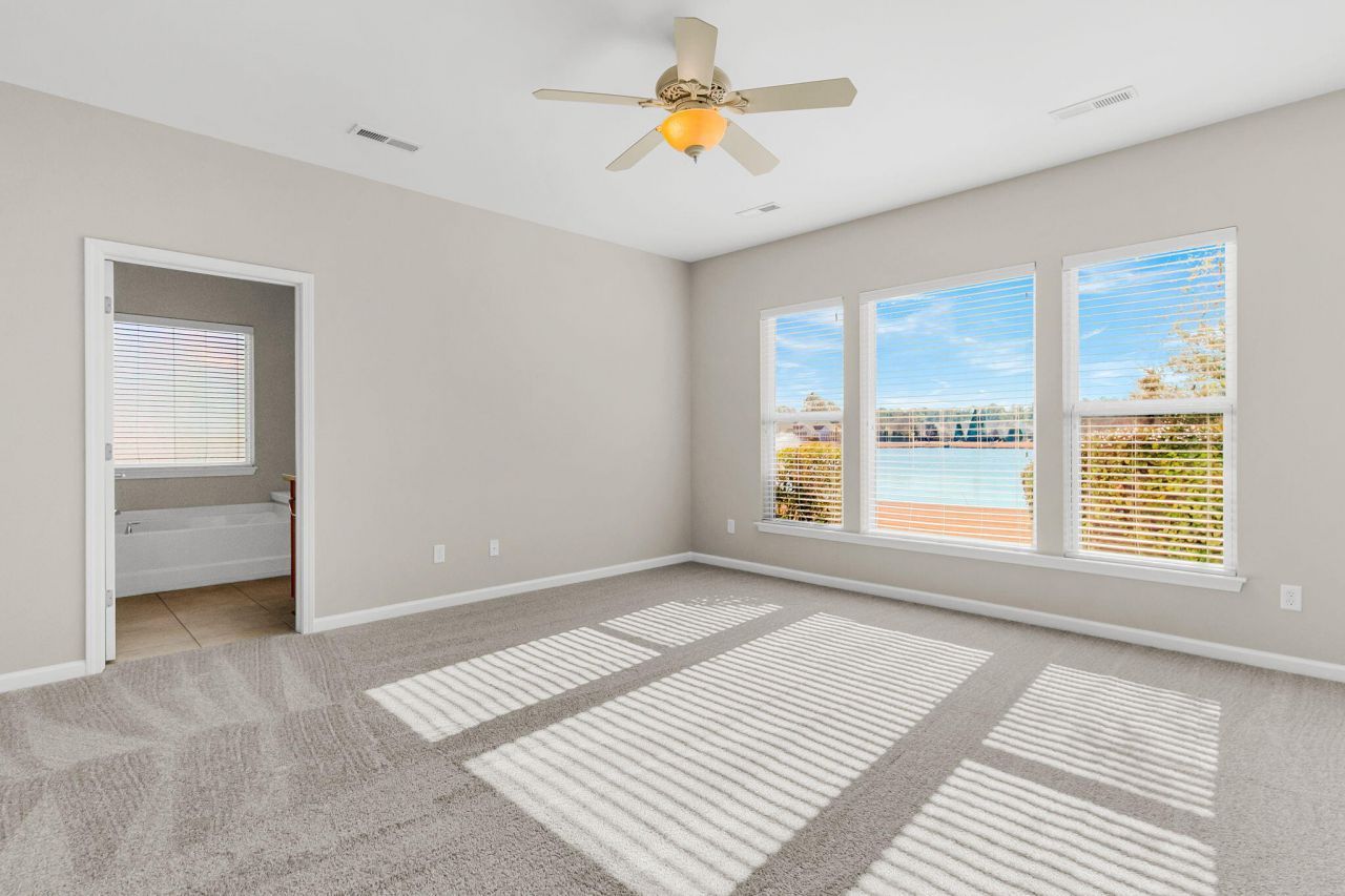 406 Waterlily Way Photo 33