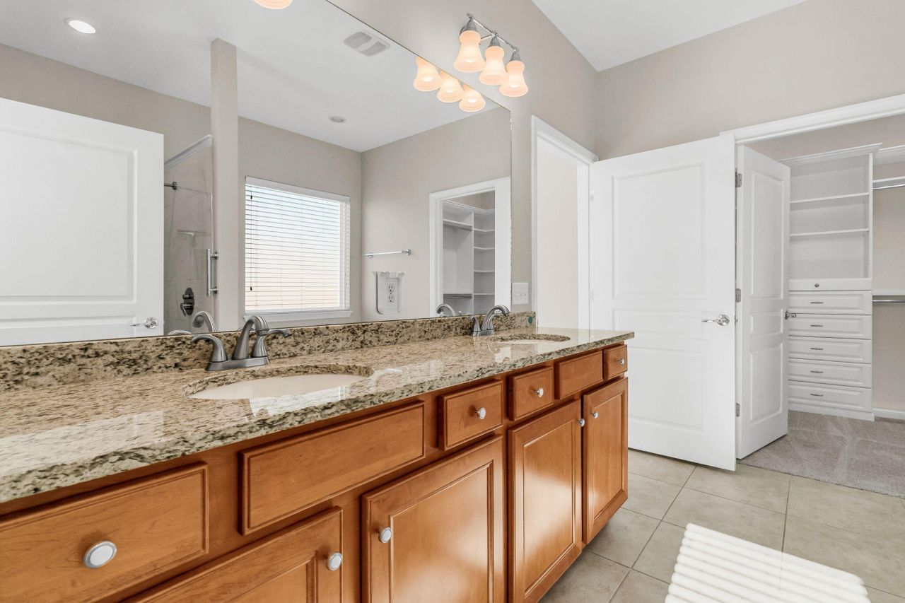 406 Waterlily Way Photo 35