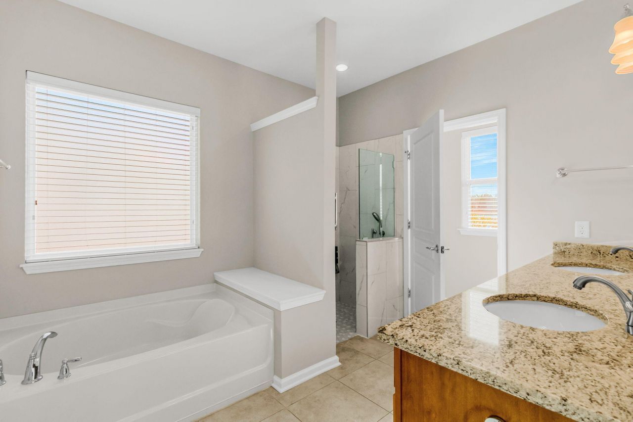 406 Waterlily Way Photo 36