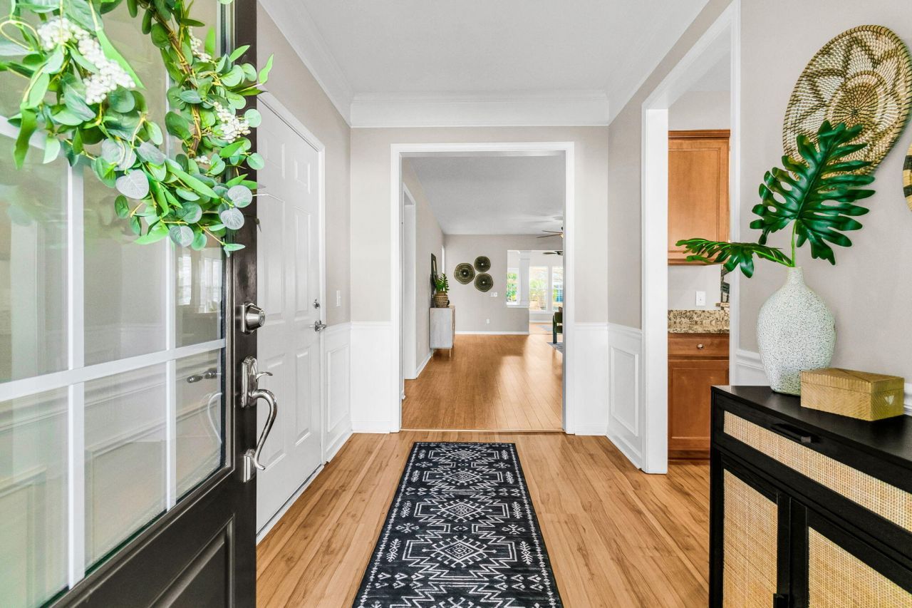 406 Waterlily Way Photo 6