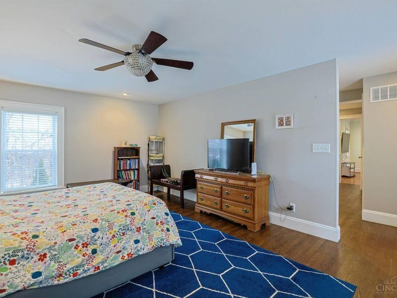 5835 Montgomery Road, Cincinnati, OH 45212 Photo 19