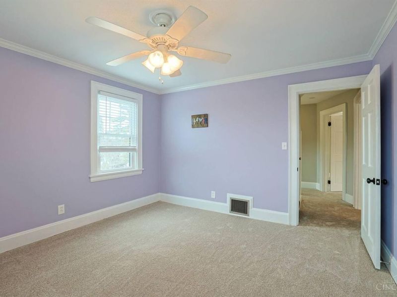 5835 Montgomery Road, Cincinnati, OH 45212 Photo 29