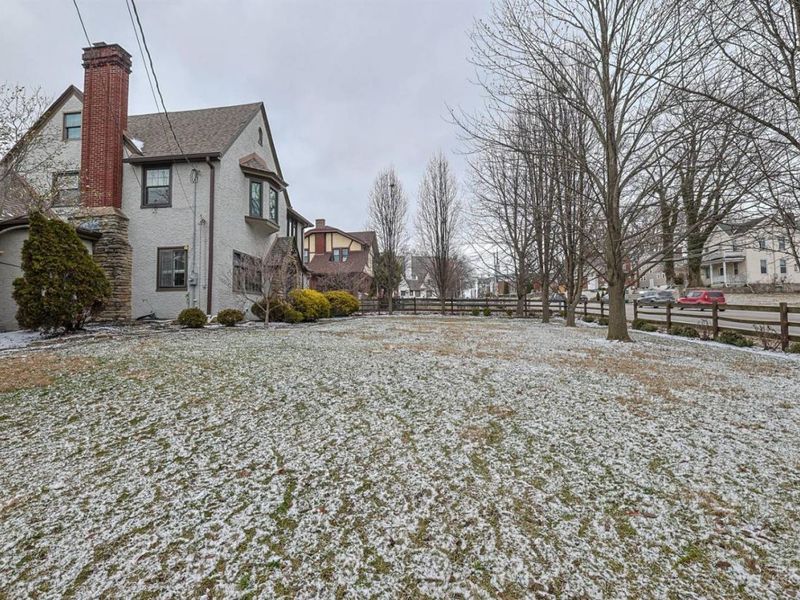 5835 Montgomery Road, Cincinnati, OH 45212 Photo 39