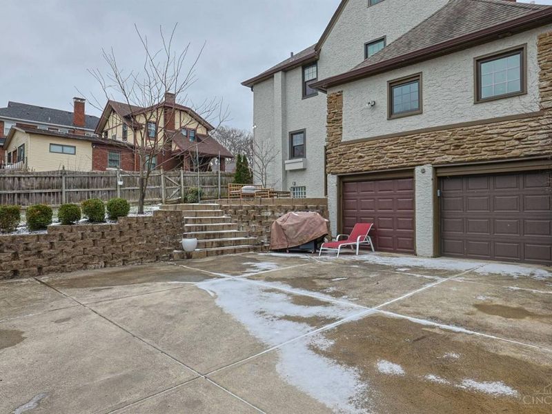 5835 Montgomery Road, Cincinnati, OH 45212 Photo 41