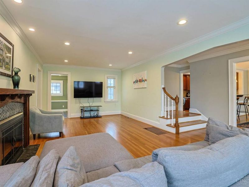 5835 Montgomery Road, Cincinnati, OH 45212 Photo 8