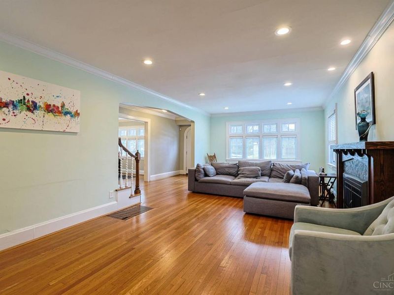 5835 Montgomery Road, Cincinnati, OH 45212 Photo 9