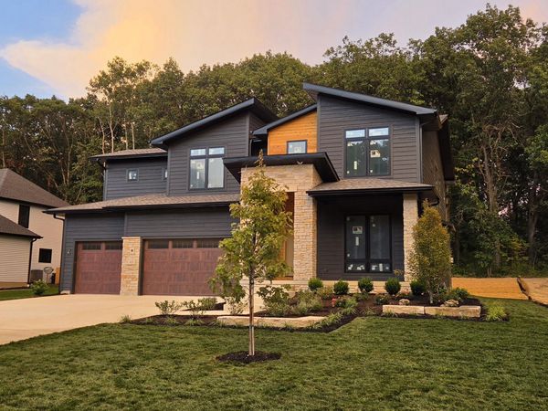 85 Eskir Lane, Crown Point, IN 46307
