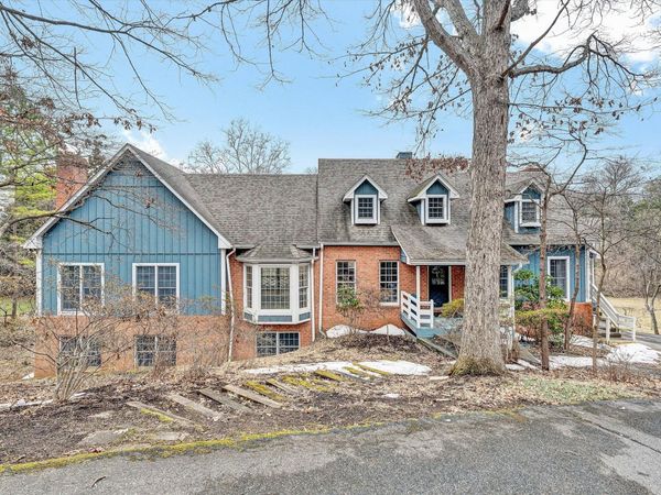 3014 Circle DR SW, Roanoke, VA 24018