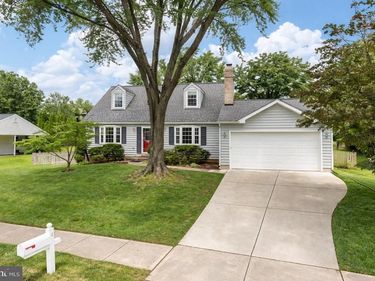 10118 SPINNING WHEEL COURT, FAIRFAX, VA 22032