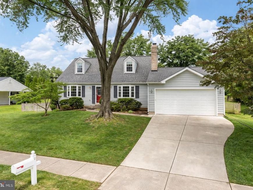 10118 Spinning Wheel Court, Fairfax, VA 22032 Main Photo