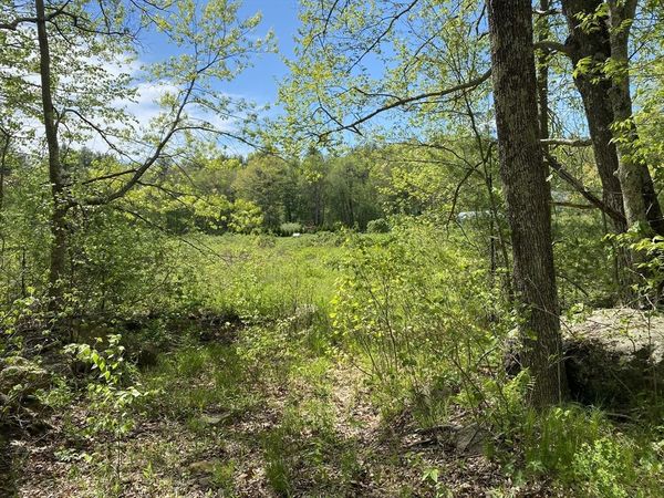 lt3 West Rd, New Braintree, MA 01535