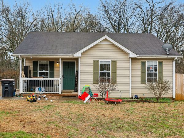 260 Audrea Ln, Clarksville, TN 37042
