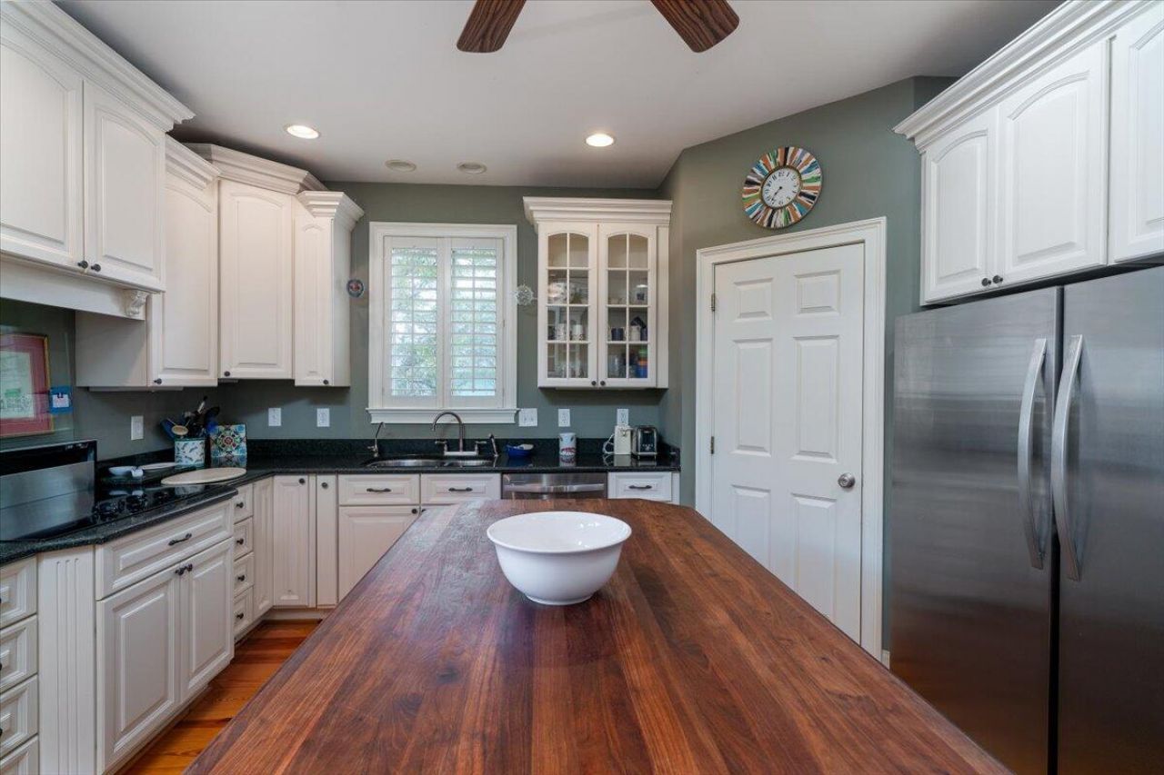 308 Jungle Shores Drive Photo 13