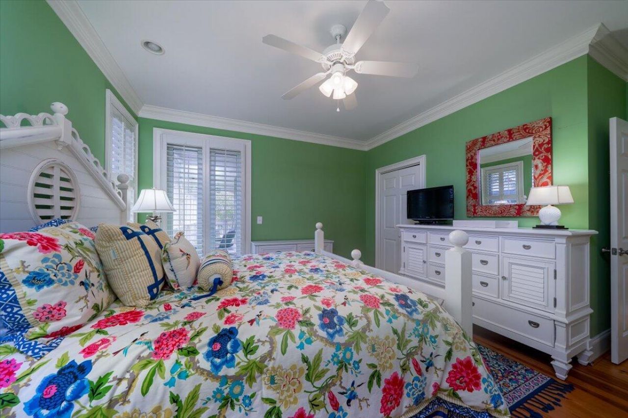 308 Jungle Shores Drive Photo 17