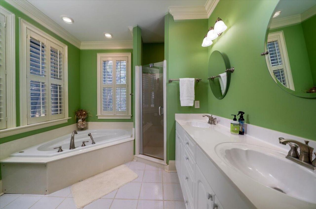 308 Jungle Shores Drive Photo 18