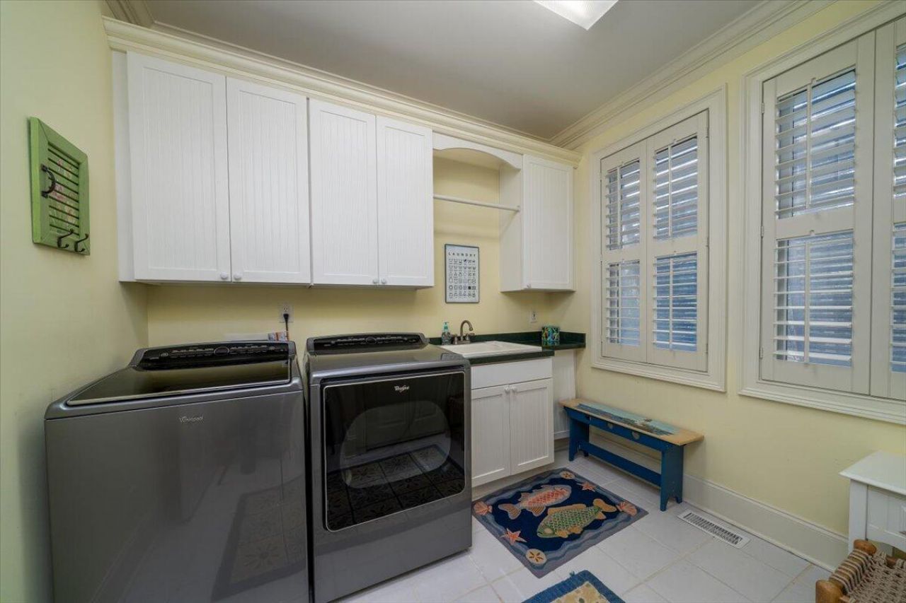 308 Jungle Shores Drive Photo 23