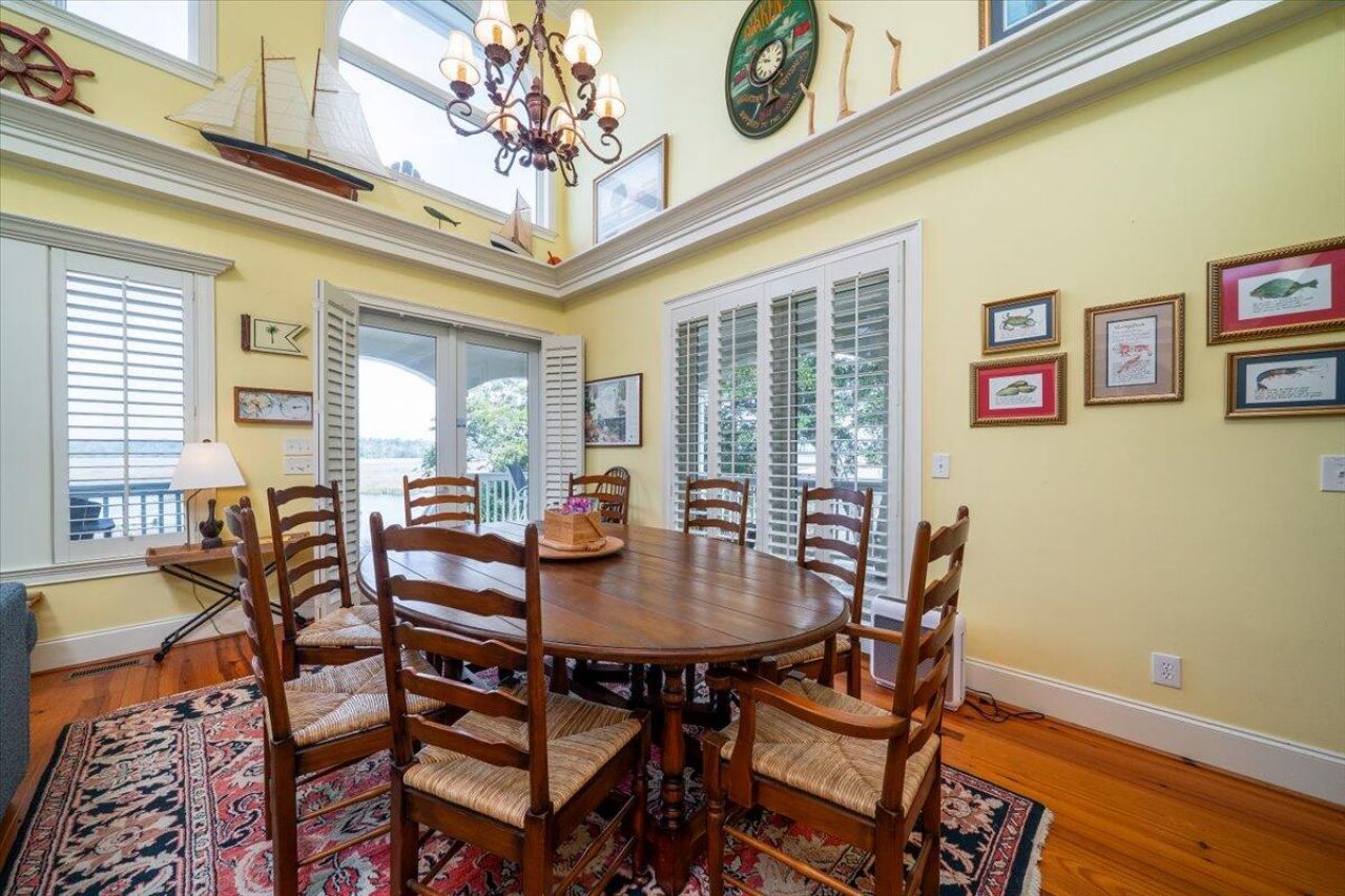 308 Jungle Shores Drive Photo 9