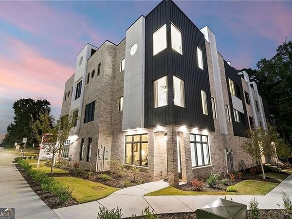 1962 8th Street, Unit 5, Chamblee, GA 30341