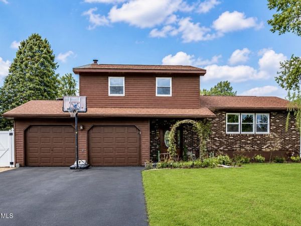 55 Alpine Drive, Latham, NY 12110