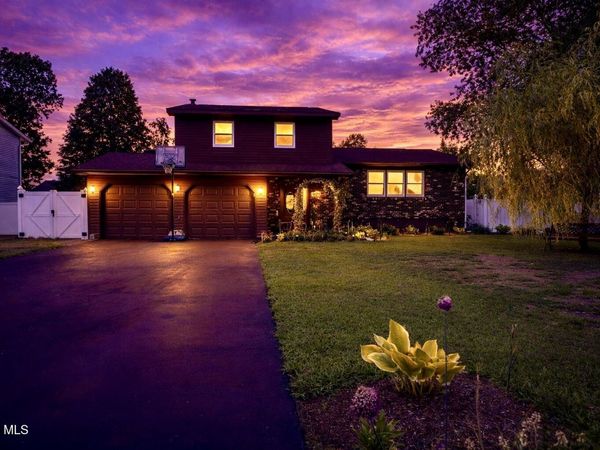 55 Alpine Drive, Latham, NY 12110