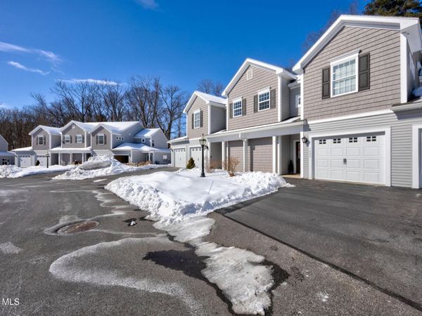 1002 Grayson Place, Schenectady, NY 12302