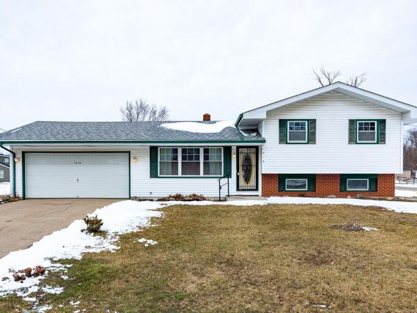 1916 E Hively Avenue, Elkhart, IN 46516