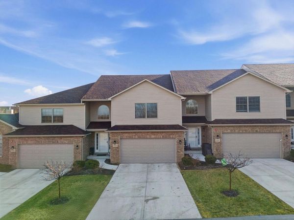 18145 94th Avenue , Tinley Park, IL 60487