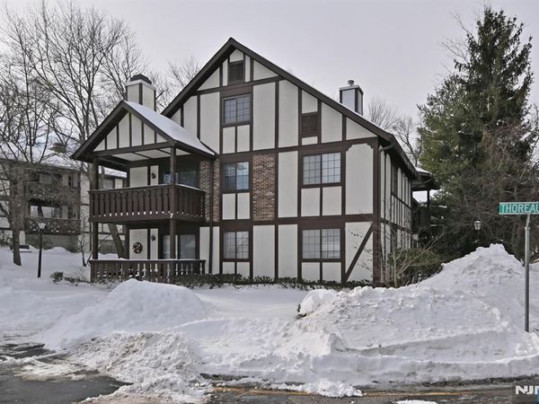 708 Thoreau Court, MAHWAH, NJ 07430