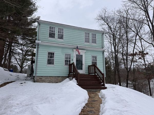 4 James St, Unit 2, Dudley, MA 01571