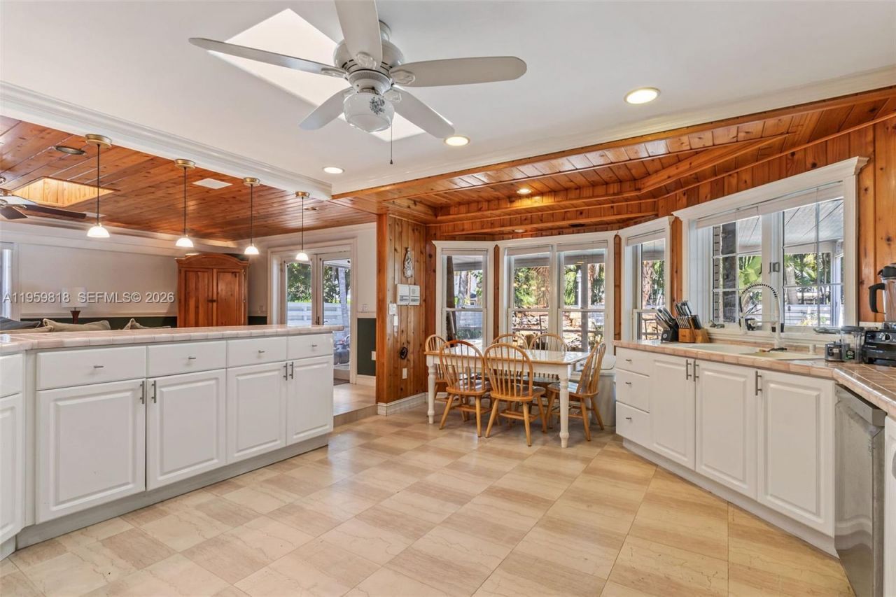 15005 SW 148th St , Miami, FL 33196 Photo