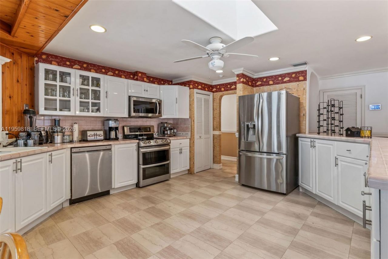 15005 SW 148th St , Miami, FL 33196 Photo