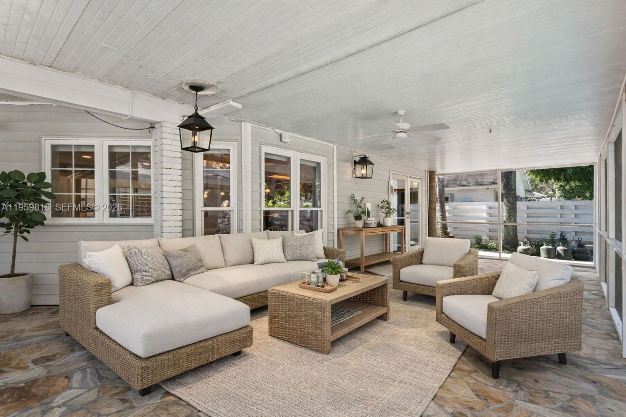 15005 SW 148th St , Miami, FL 33196 Photo