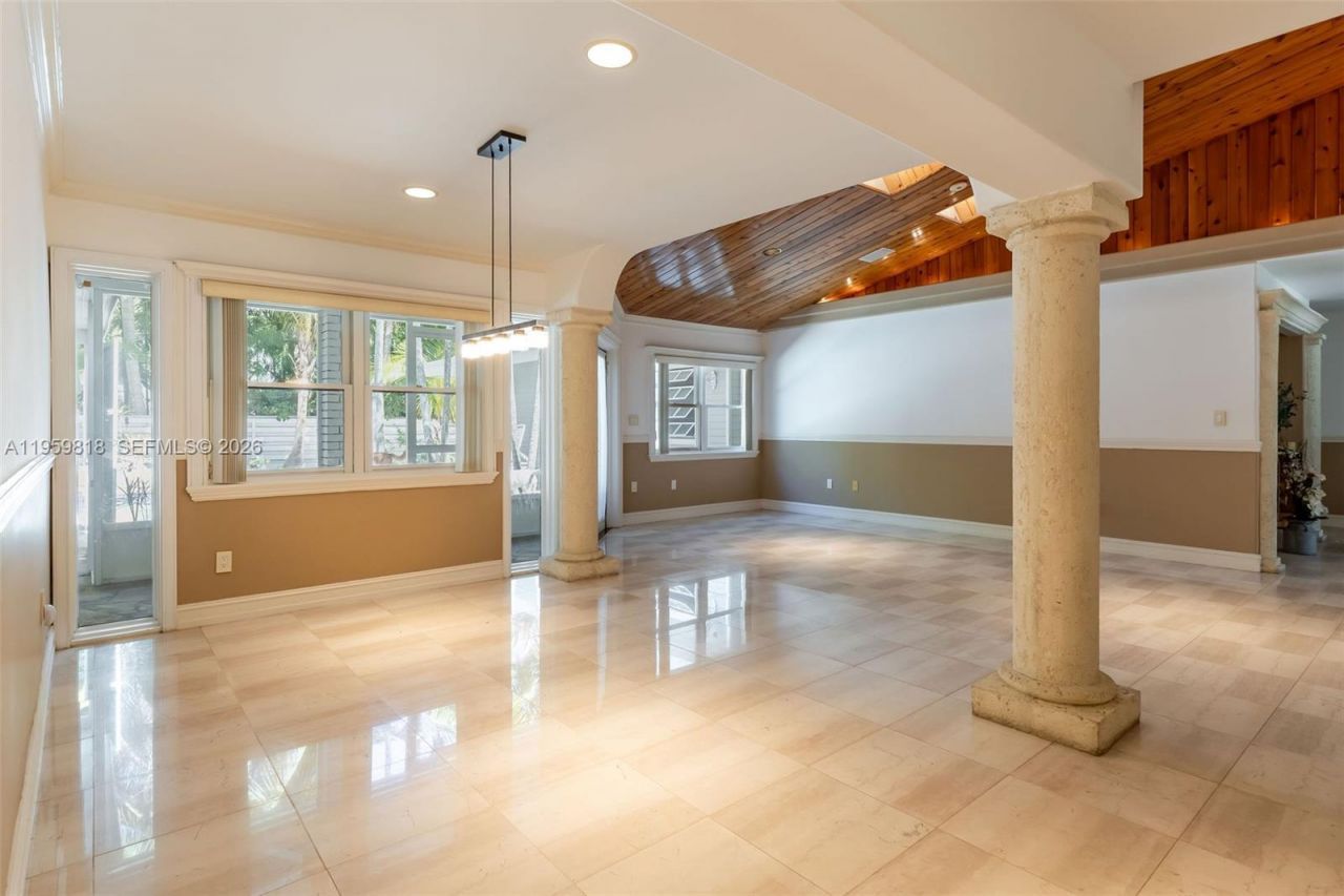 15005 SW 148th St , Miami, FL 33196 Photo