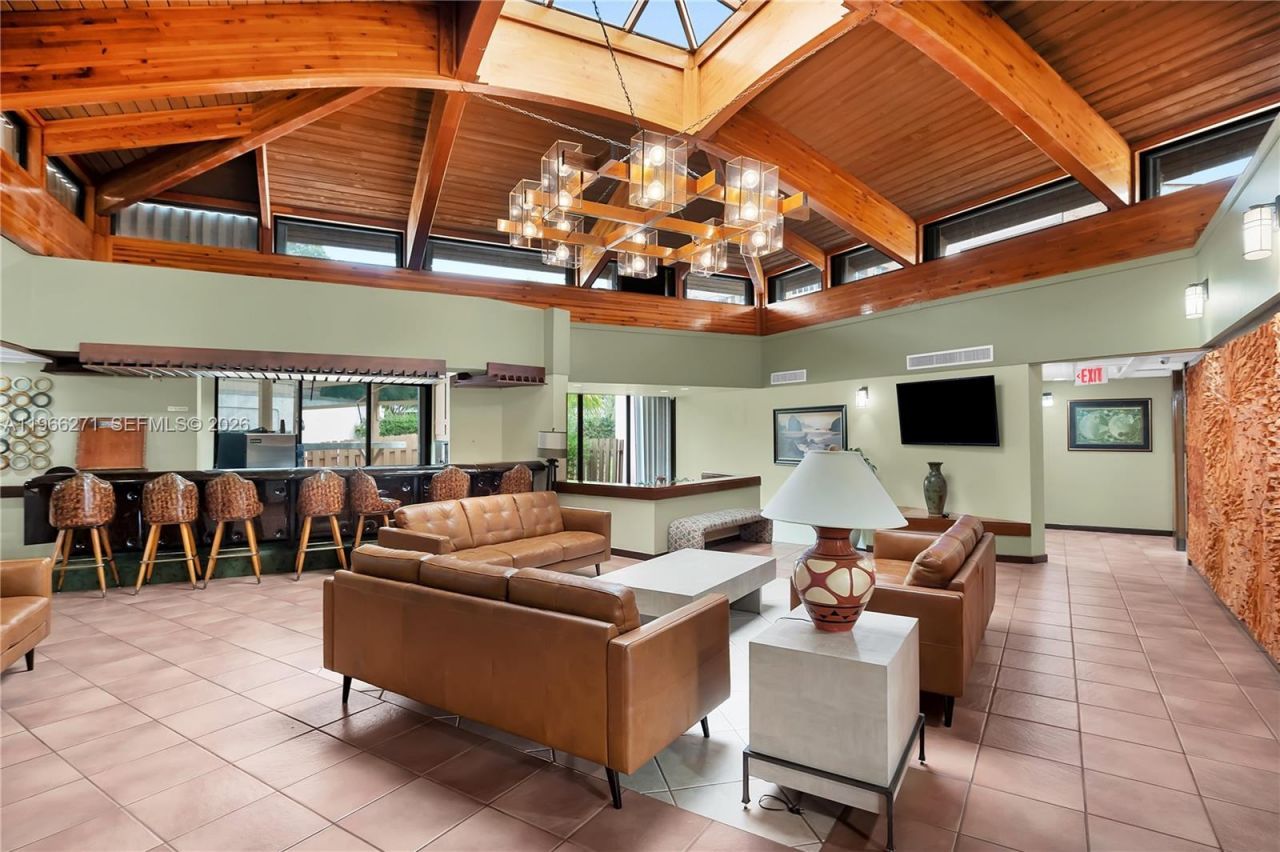 1400 Saint Charles Place , Unit 420, Pembroke Pines, FL 33026 Photo