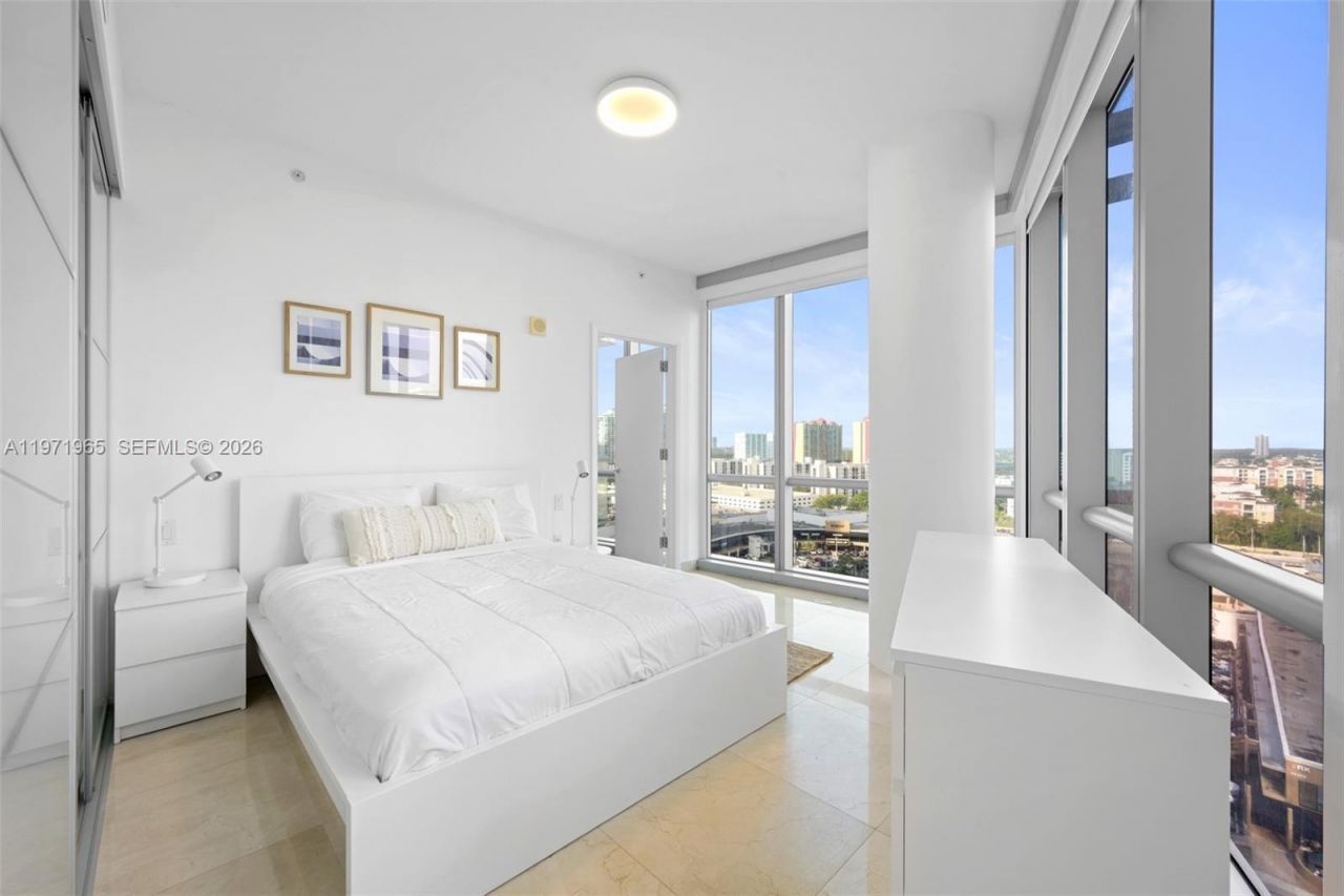 17121 Collins Ave , Unit 1508, Sunny Isles Beach, FL 33160 Photo