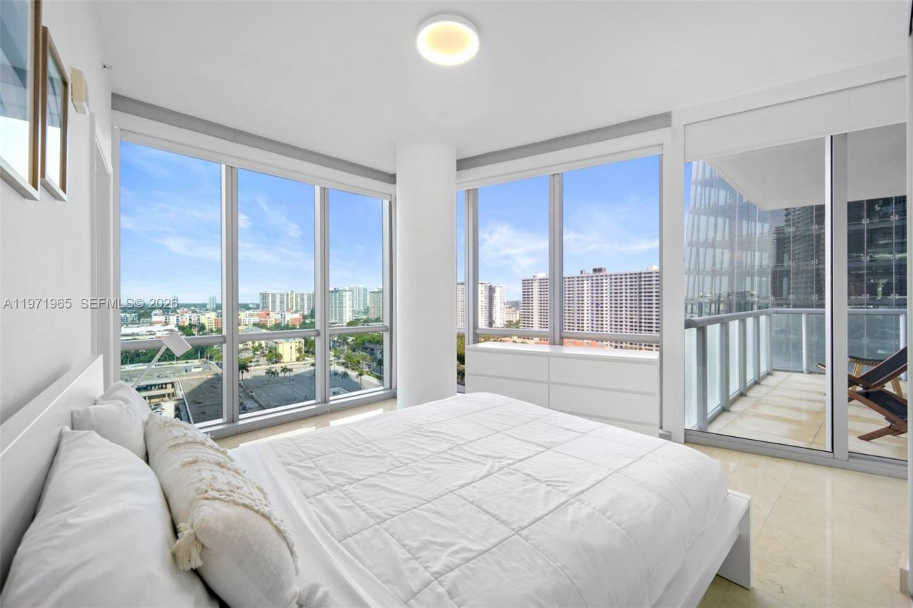 17121 Collins Ave , Unit 1508, Sunny Isles Beach, FL 33160 Photo