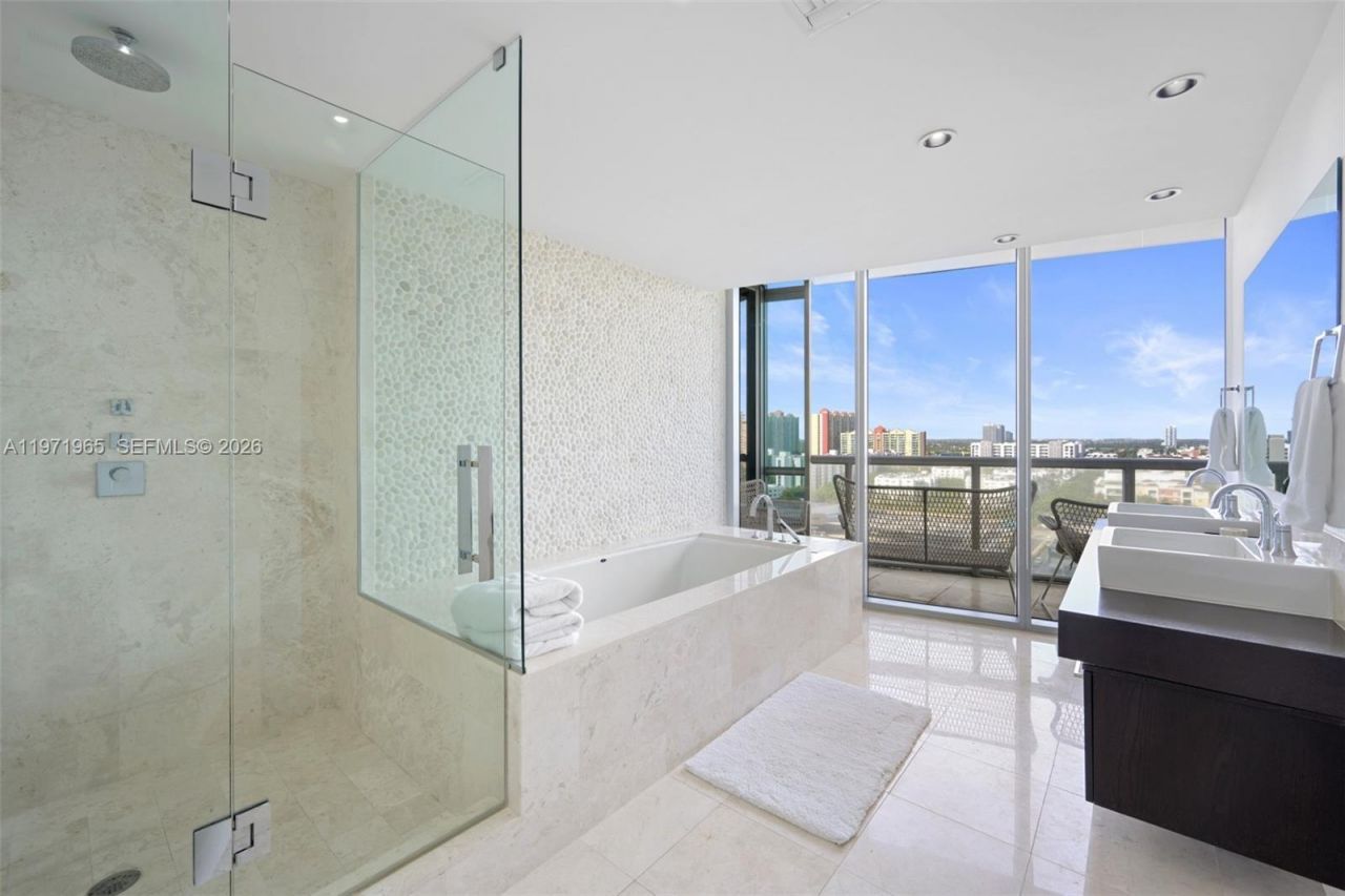 17121 Collins Ave , Unit 1508, Sunny Isles Beach, FL 33160 Photo