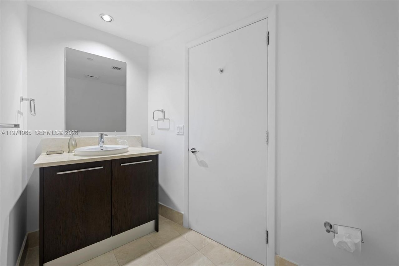 17121 Collins Ave , Unit 1508, Sunny Isles Beach, FL 33160 Photo