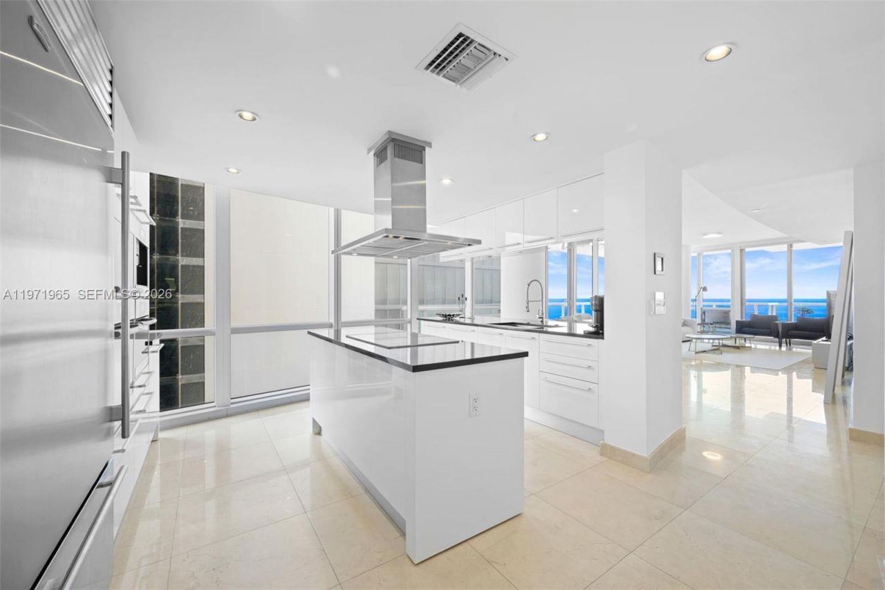 17121 Collins Ave , Unit 1508, Sunny Isles Beach, FL 33160 Photo
