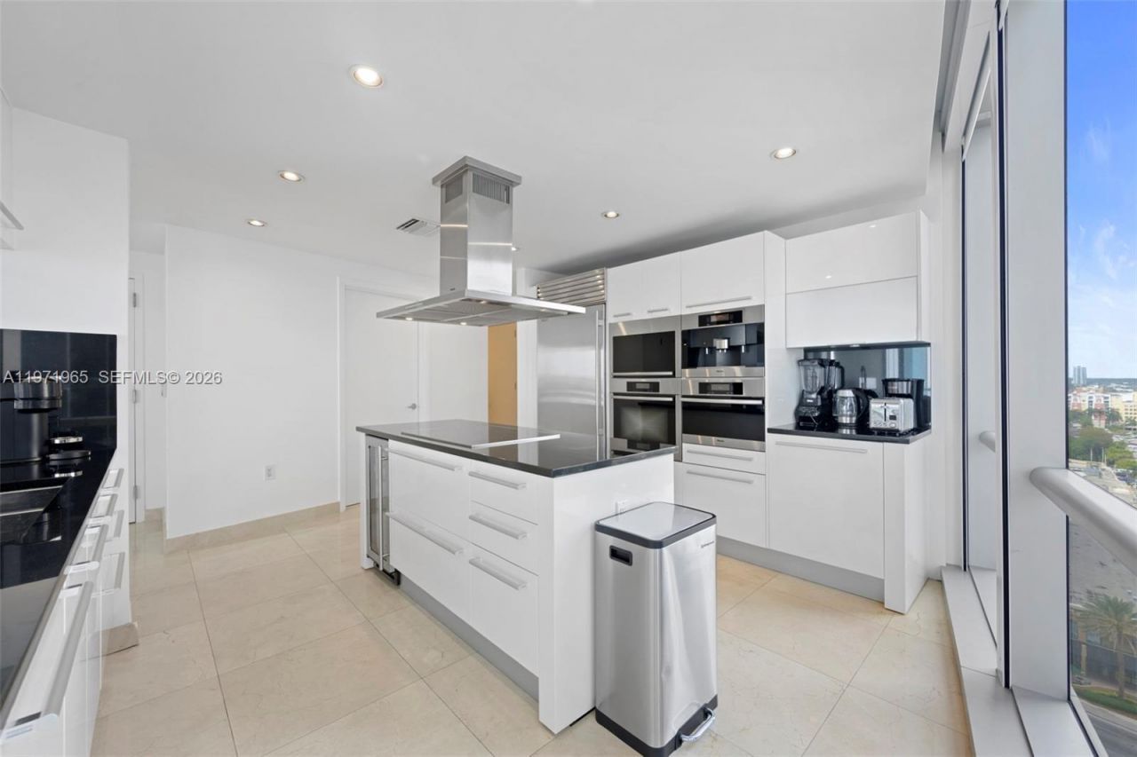 17121 Collins Ave , Unit 1508, Sunny Isles Beach, FL 33160 Photo