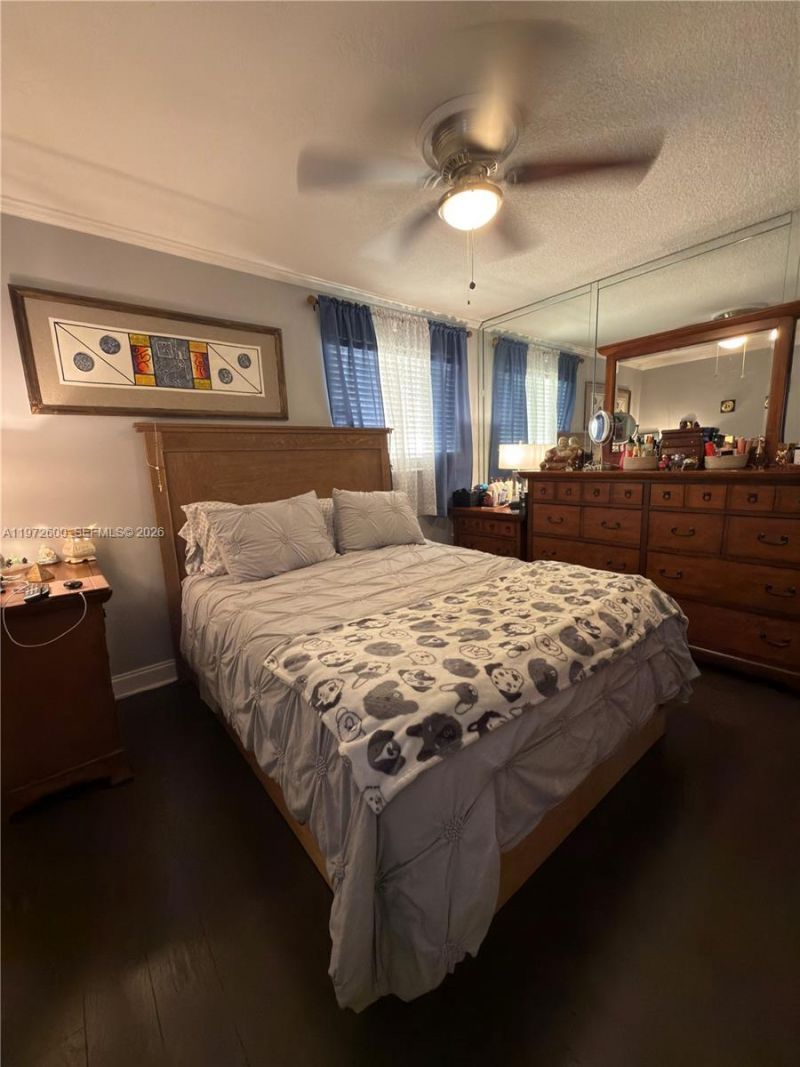 17221 NW 82nd Ave, Hialeah, FL 33015 Photo