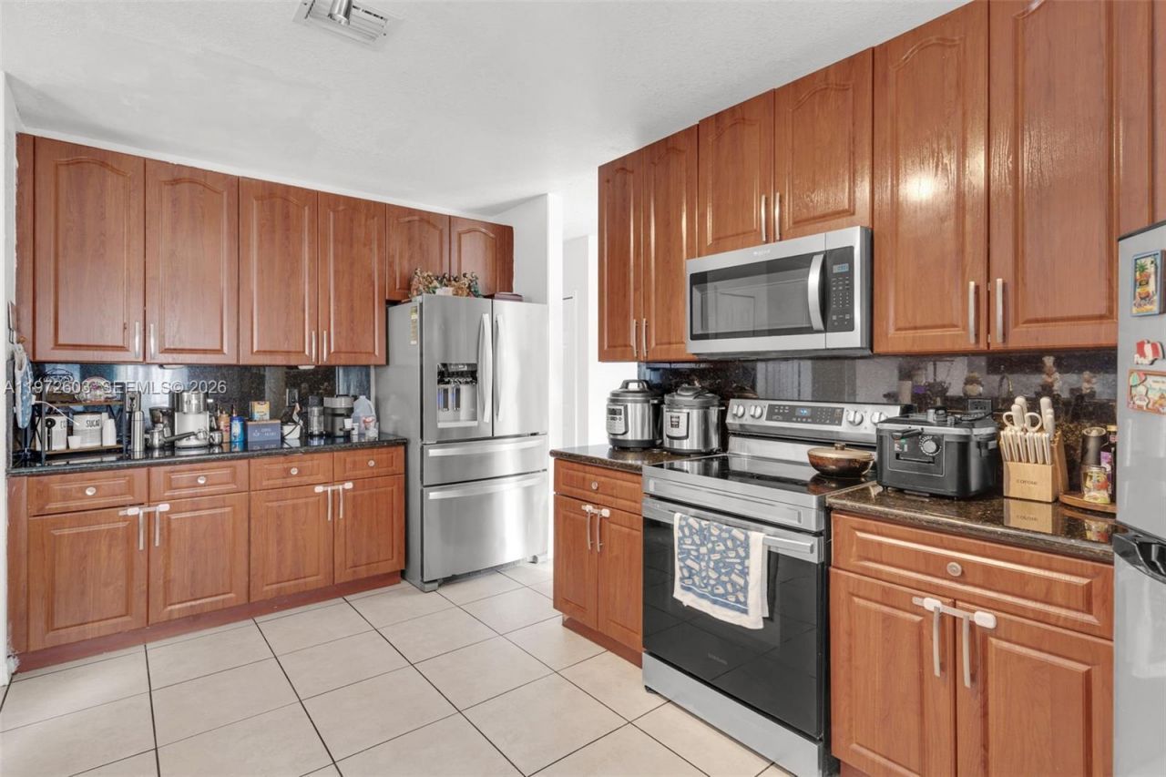 1760 NE 36th Ave , Homestead, FL 33033 Photo