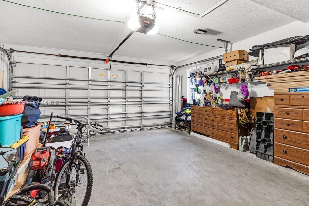 1760 NE 36th Ave , Homestead, FL 33033 Photo