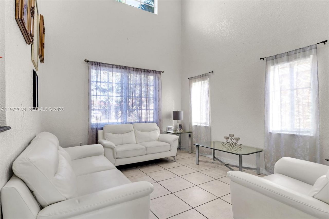 1760 NE 36th Ave , Homestead, FL 33033 Photo