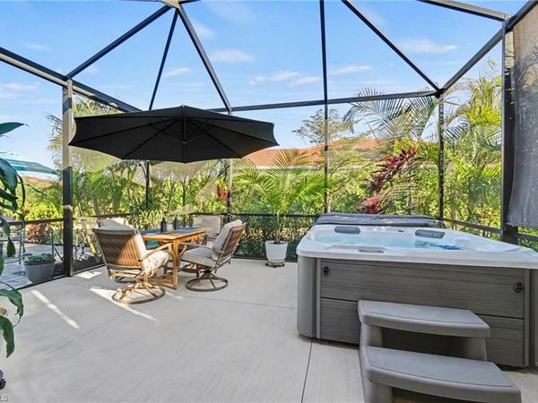 3979 Crosswater DR, NORTH FORT MYERS, FL 33917