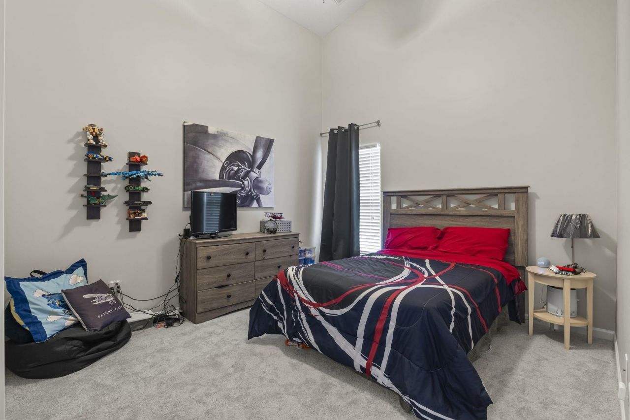 400 Stafford Dr. Photo 21